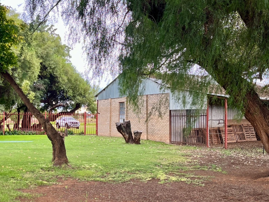 4 Bedroom Property for Sale in Bainsvlei Free State